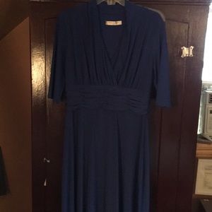 Slinky and flattering dress!